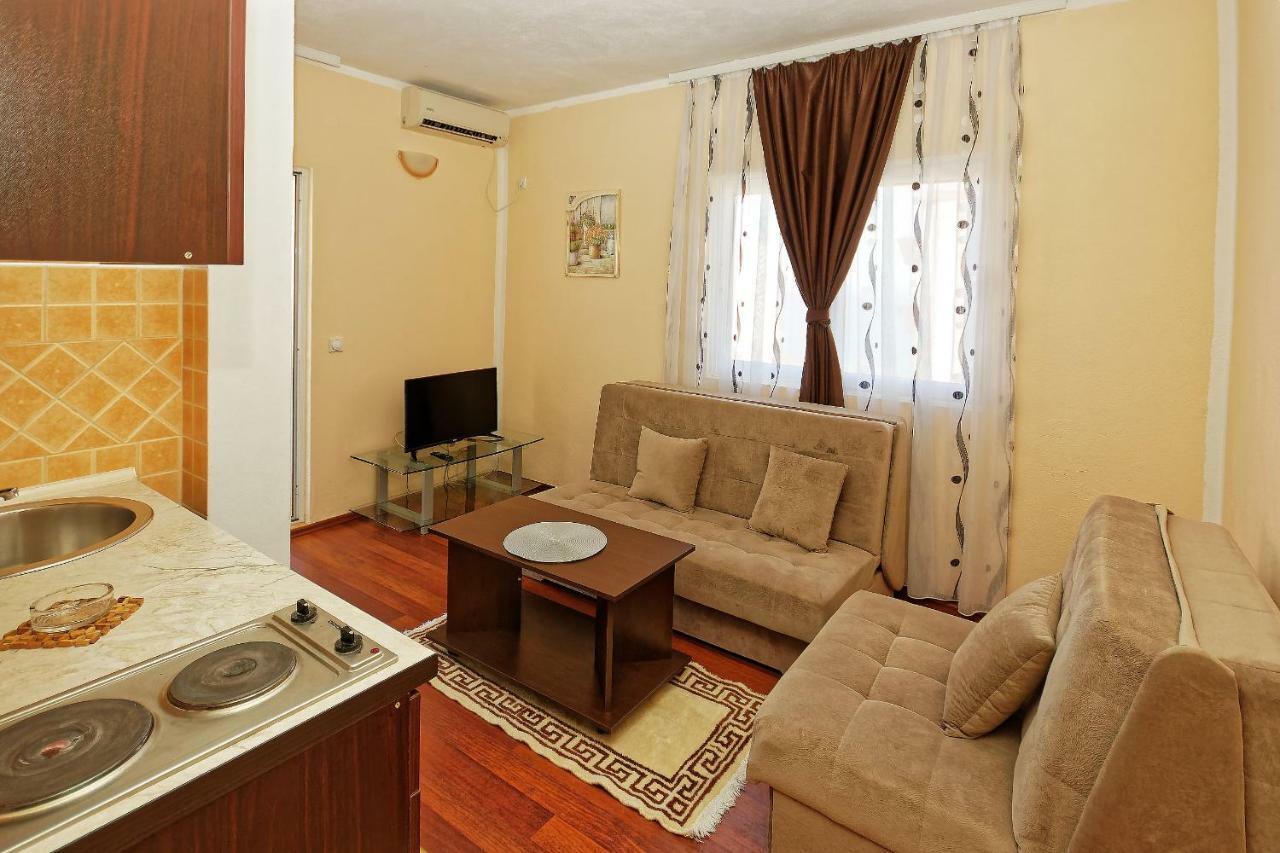 Apartments Ajla 우체하 외부 사진
