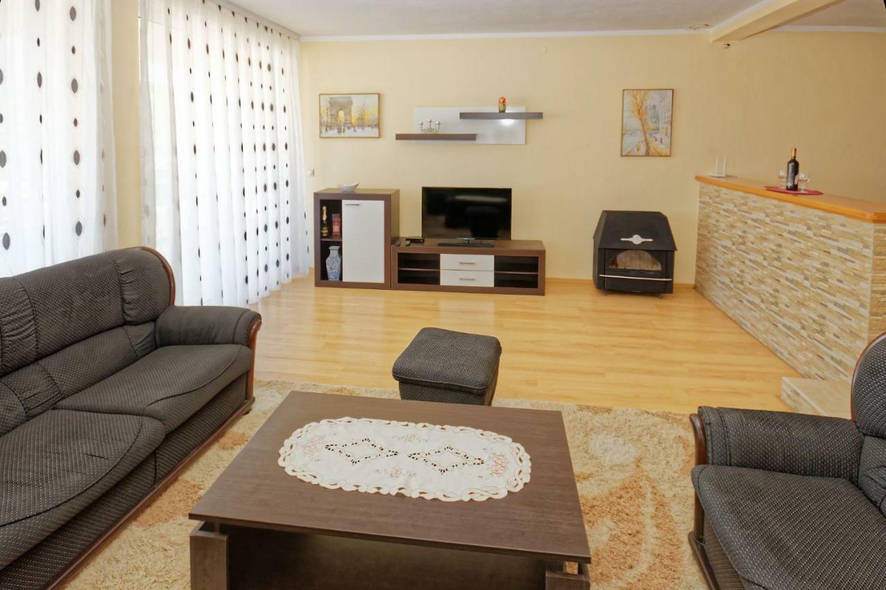 Apartments Ajla 우체하 외부 사진